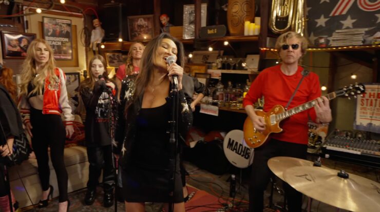 Can Tia Carrere Still Wail On a Mic?! Yes, Yes She Can